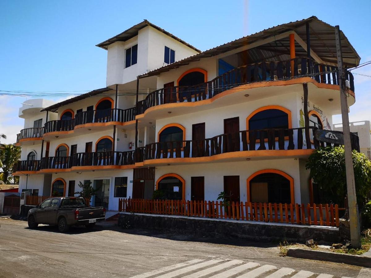 Hostal Sandrita 푸에르토빌라밀 외부 사진