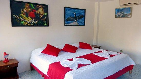 Hostal Sandrita 푸에르토빌라밀 외부 사진